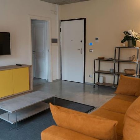 Centro Storico Recinto Dei Nobili 4-Private Parking Apartment Asti Bagian luar foto