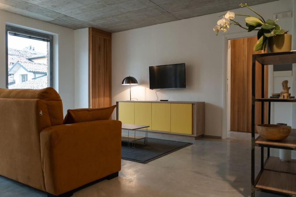 Centro Storico Recinto Dei Nobili 4-Private Parking Apartment Asti Bagian luar foto