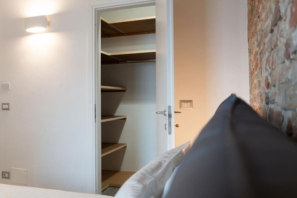 Centro Storico Recinto Dei Nobili 4-Private Parking Apartment Asti Bagian luar foto