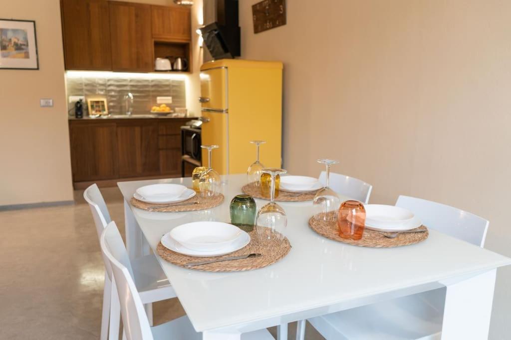 Centro Storico Recinto Dei Nobili 4-Private Parking Apartment Asti Bagian luar foto