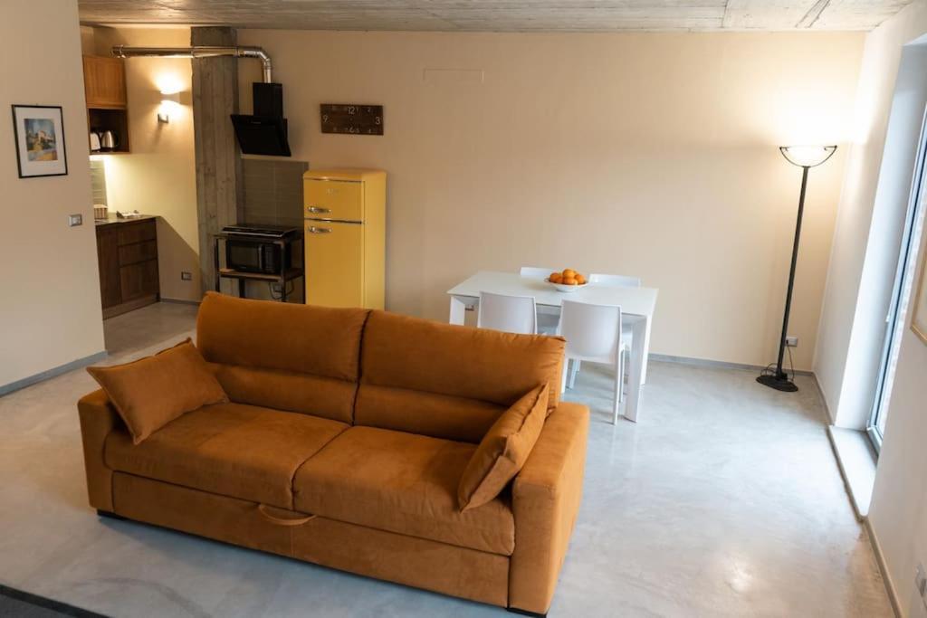 Centro Storico Recinto Dei Nobili 4-Private Parking Apartment Asti Bagian luar foto