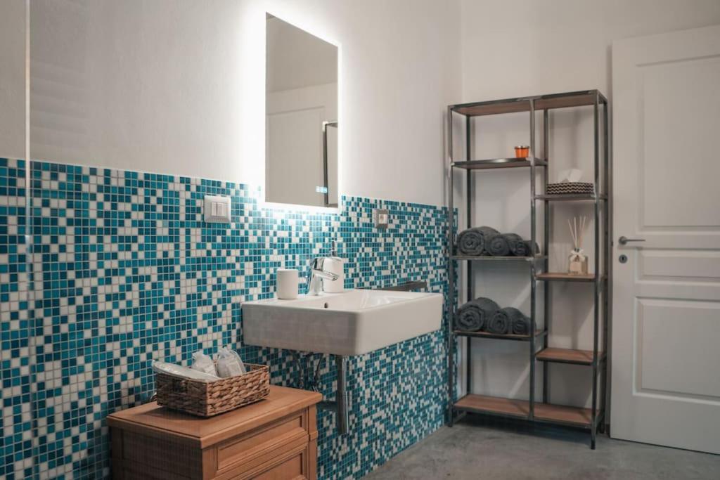Centro Storico Recinto Dei Nobili 4-Private Parking Apartment Asti Bagian luar foto